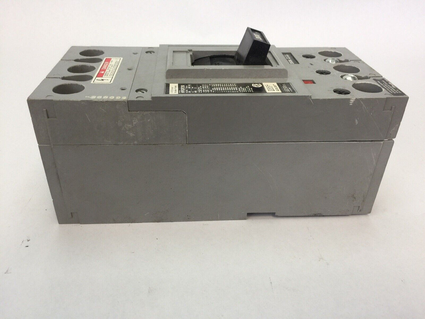 ITE HF63F250 CIRCUIT BREAKER 600 VAC 3 POLE 200 AMP TRIP MAG ADJ