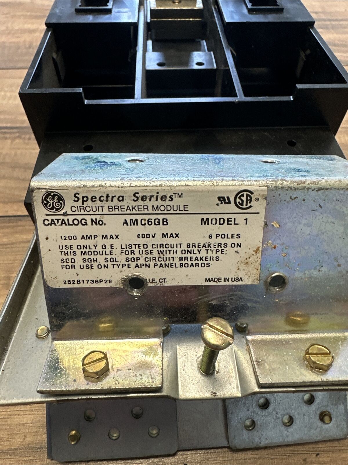 GE AMC6GB 6POLE 1200AMP 600V MODEL 1 CIRCUIT BREAKER MODULE