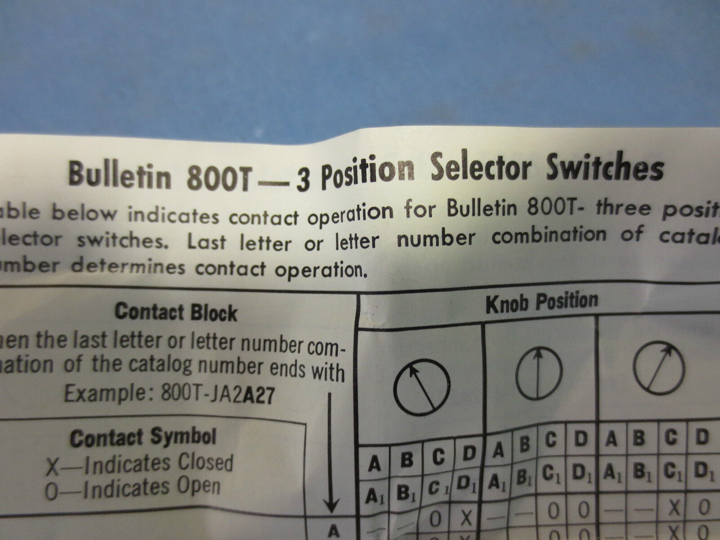 ALLEN-BRADLEY 800T-J53 Ser.A SWITCH - OILTIGHT PILOT CONTROL UNIT, w/ 2 KEYS