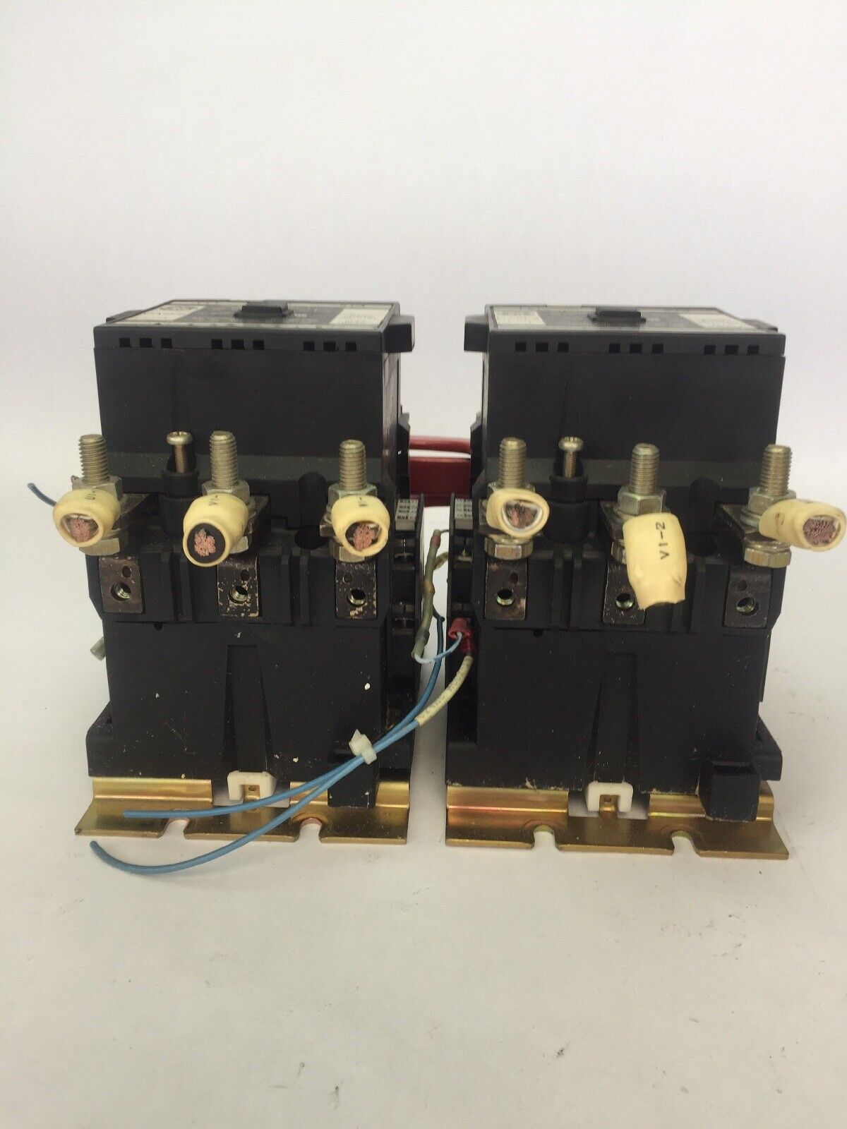 GE CA5F2 REVERSING CONTACTOR 600VAC 100HP 105AMP COIL 120V 60HZ