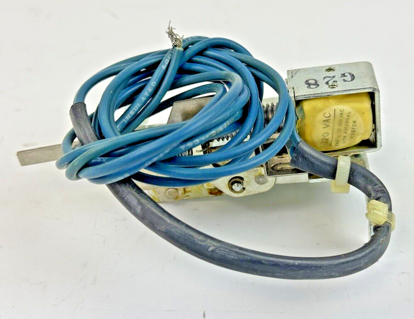 GENERAL ELECTRIC / GE 192A7029P301 - 120 V UNDERVOLTAGE SHUNT TRIP - J FRAME