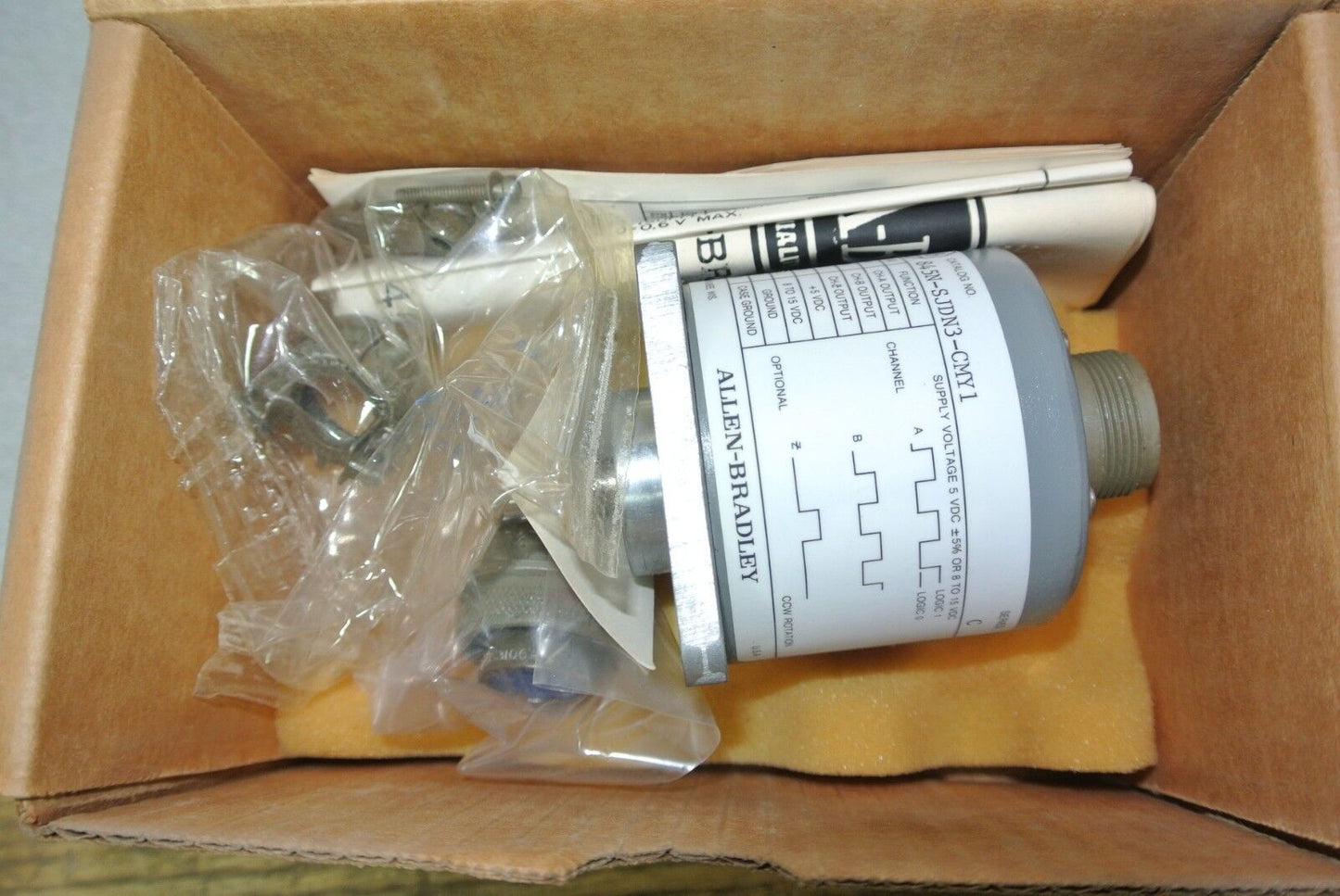 ALLEN-BRADLEY 845N-SJDN3-CMY1 - INCREMENTAL OPTICAL ENCODER - NEW SURPLUS