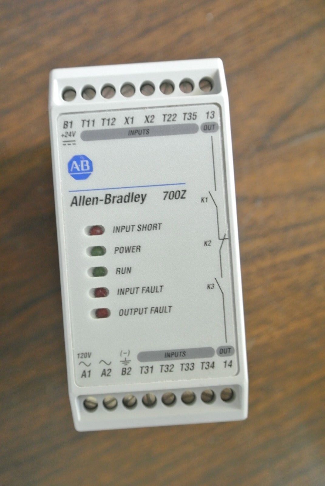 ALLEN-BRADLEY 700-ZBR100AZ1 Ser. A SAFETY RELAY 120V / 24V - NEW SURPLUS