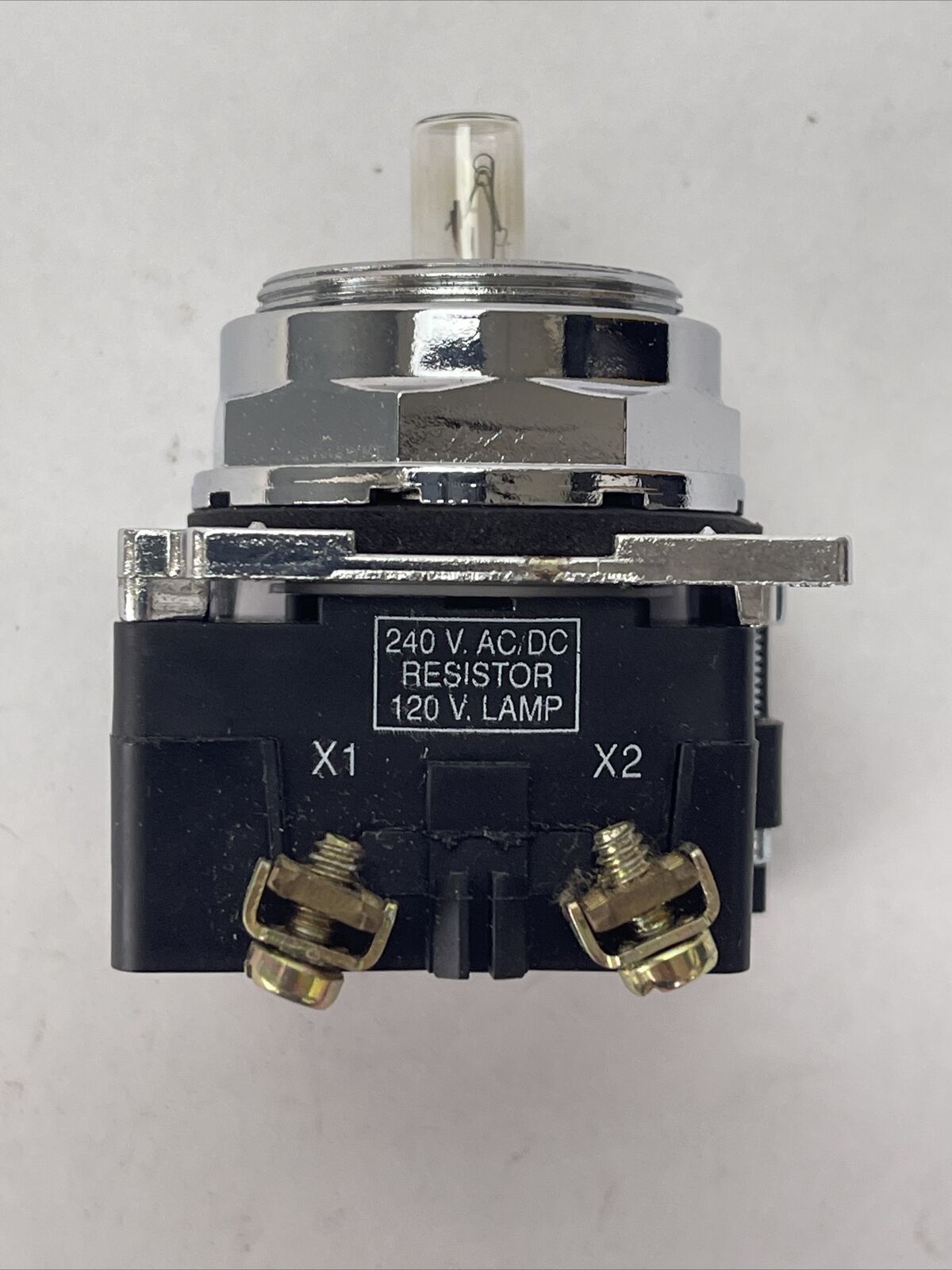 CUTLER HAMMER 10250T202N STD. IND. LIGHT RESISTOR 240V 1 HOLE MTG. SERIES B2
