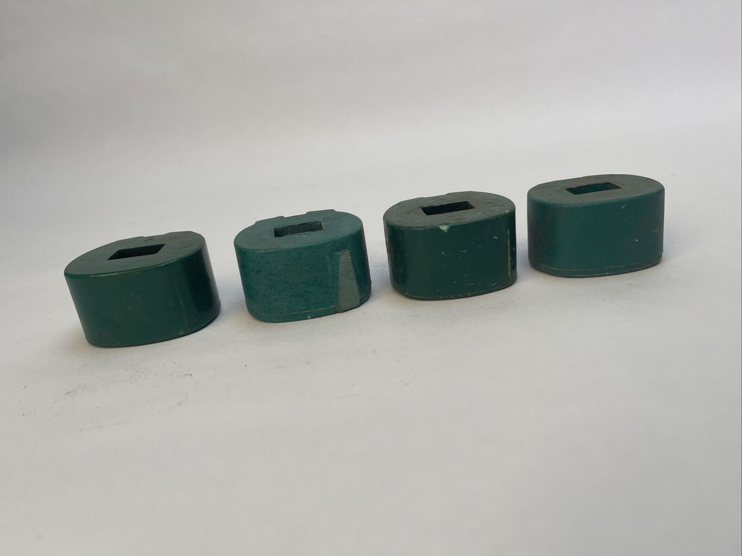 CUTLER HAMMER 1318-2 COIL 208/220V 60CY (LOT OF 4)