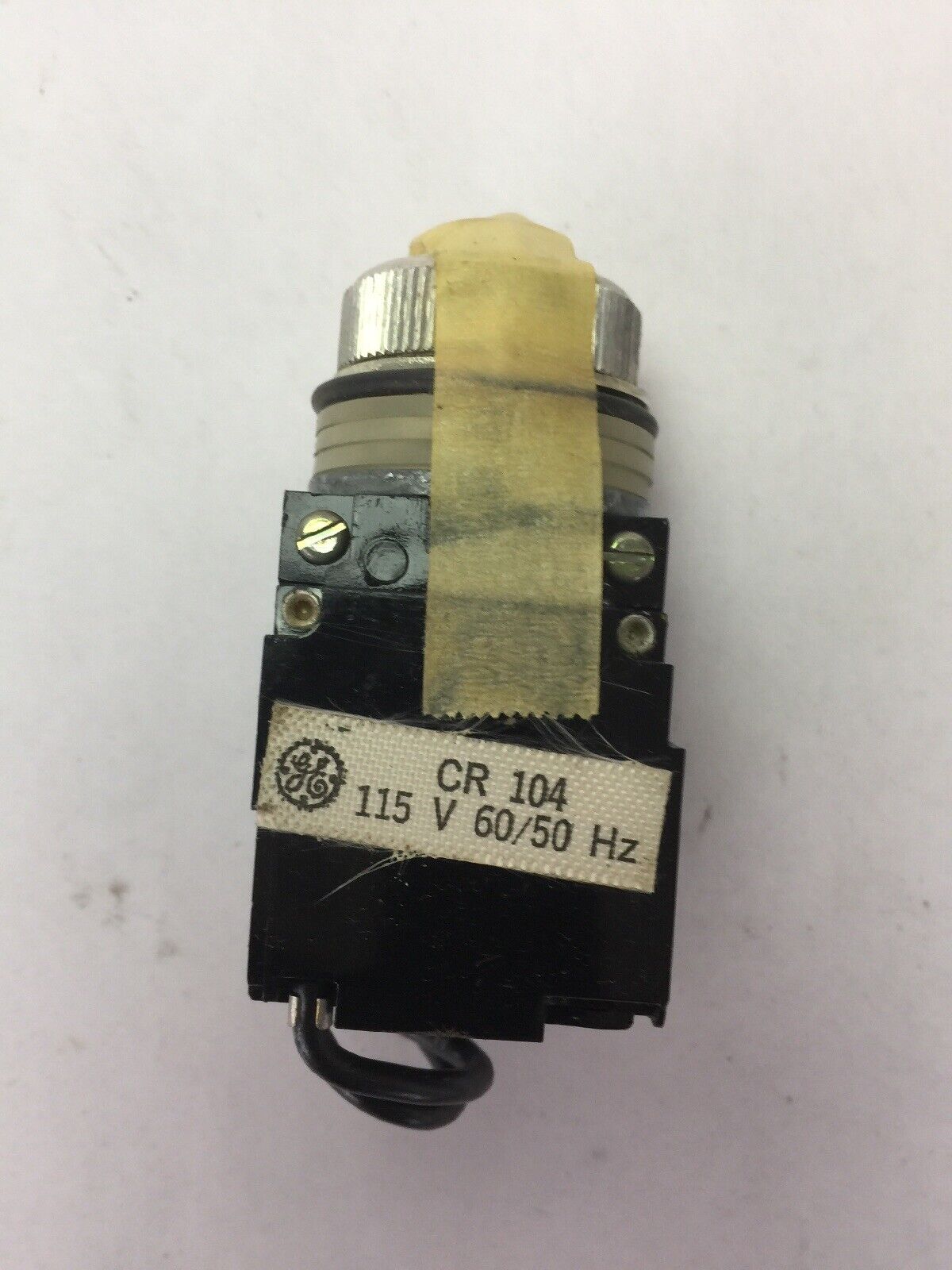 GE CR104D132 MIN OILTIGHT IND LIGHT LESS COLR CAP 115V 60/50HZ PUST TO TEST