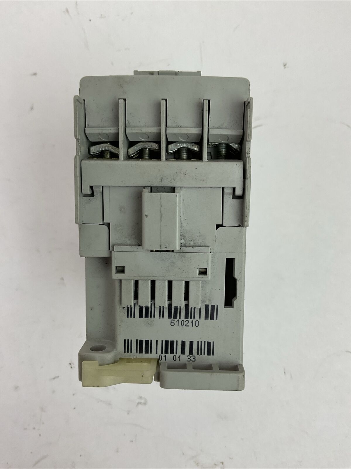 ALLEN BRADLEY SERIES A 100-C09*10 CONTACTOR W/ 110V 50Hz 120V 60Hz COIL