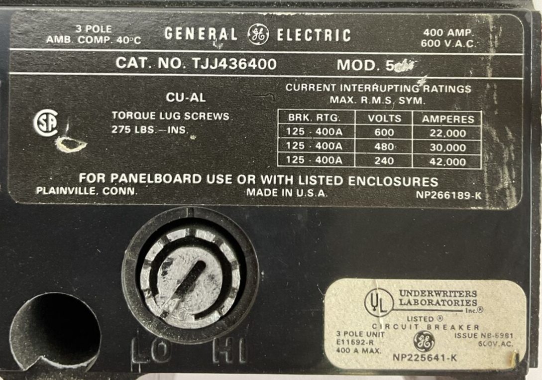 GE TJJ436400 MOD 5 CIRCUIT BREAKER 400AMP 600VAC 3POLE W/ SHUNT TRIP & AUXILIARY