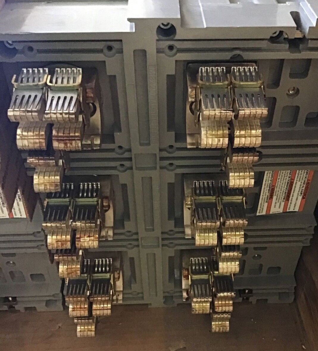 SQUARE D WL3EERSSX9SXXXXXXPF MASTERPACT CIRCUIT BREAKER 1600A NW 16 HF 600VAC