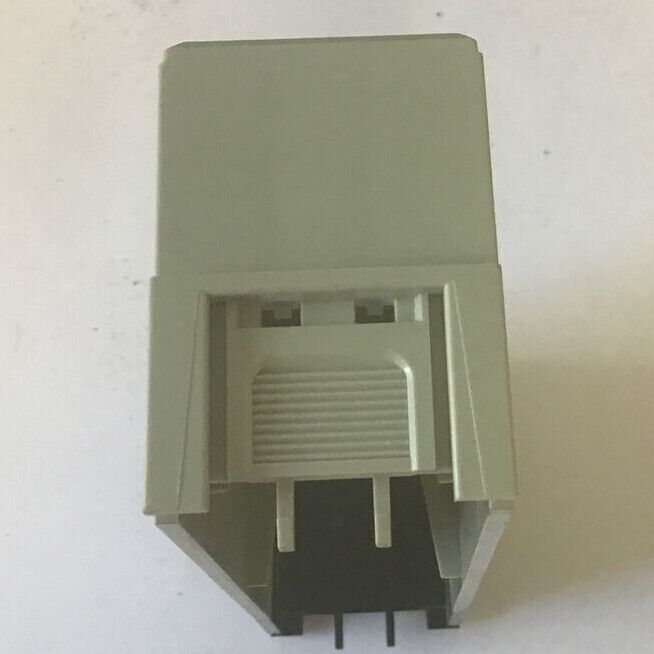 ALLEN BRADLEY PC+ABS BLANK CARD SLOT FILTER****LOTOF4****