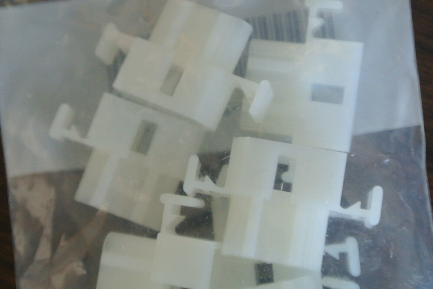 LOT of 50 WALDOM / MOLEX 03-06-2041 / CONNECTOR PLUG 4-POS / .062 PANEL MOUNT