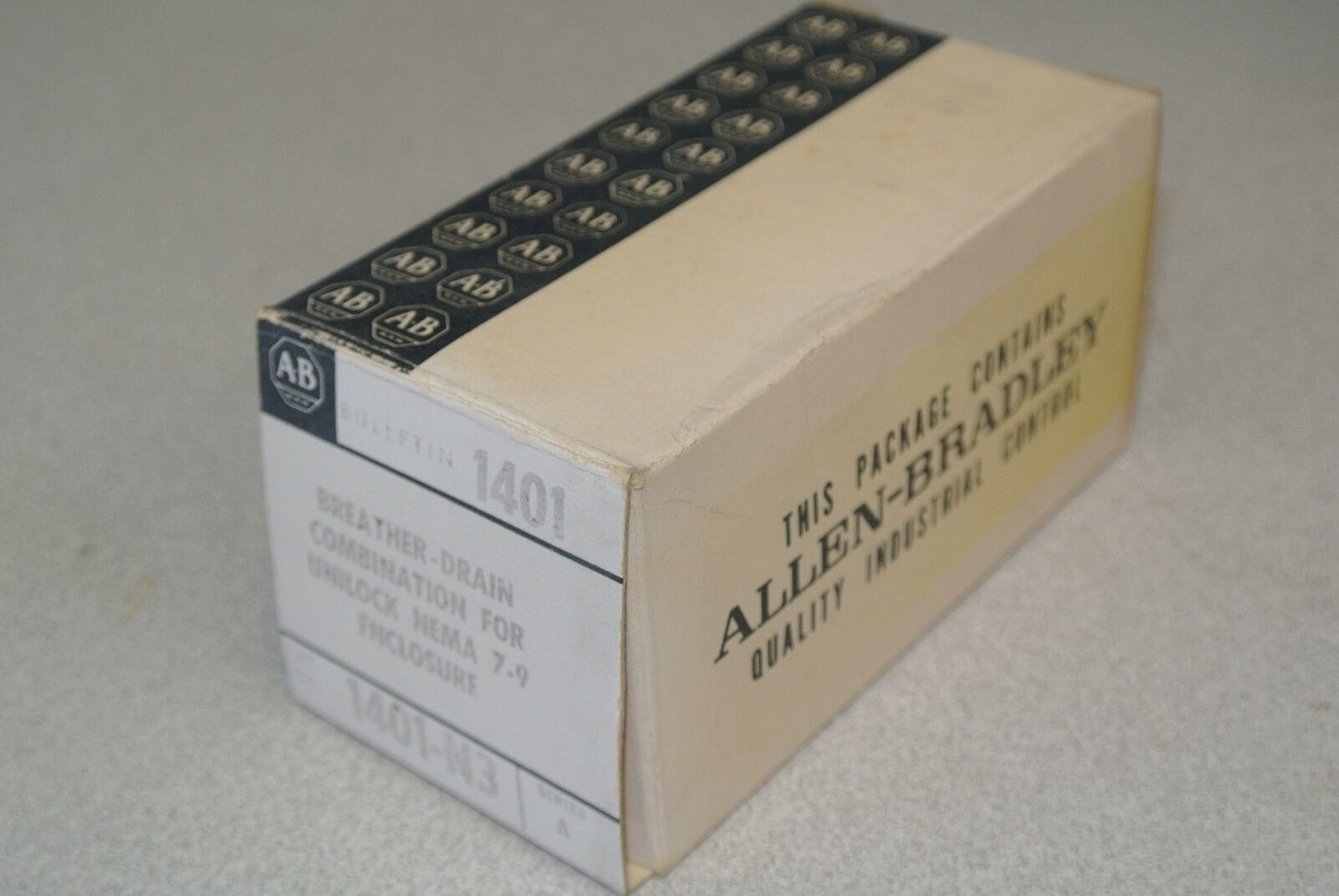 ALLEN-BRADLEY 1401-N3 BREATHER-DRAIN COMB. for UNILOCK NEMA 7-9 ENCLOSURE / NEW