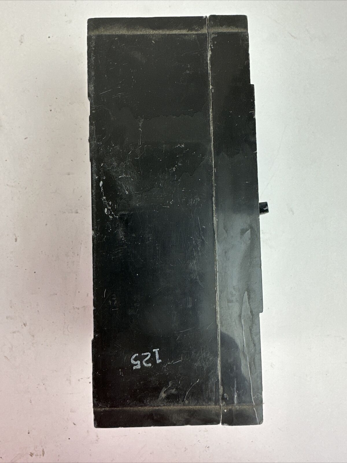 GE THQD32125 CIRCUIT BREAKER 125A 3POLE 240VAC