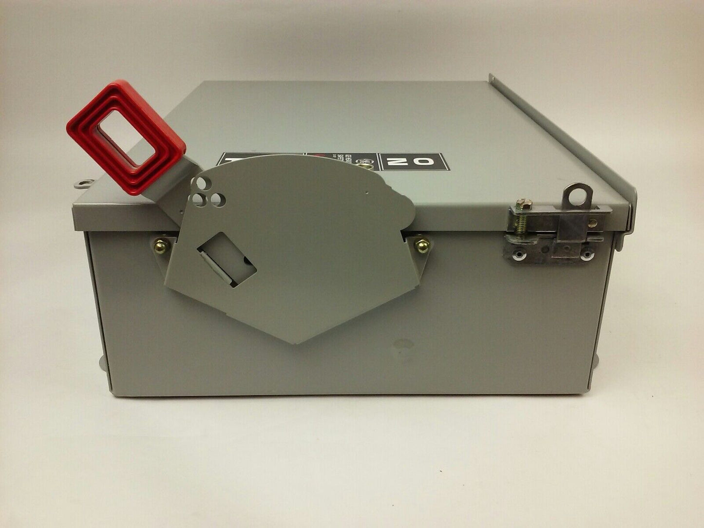 GE TH6661, MOD 10, Safety Switch, 30A, 600VAC/250DC, MAX H.P. 20, TYPE1-3R-5-12