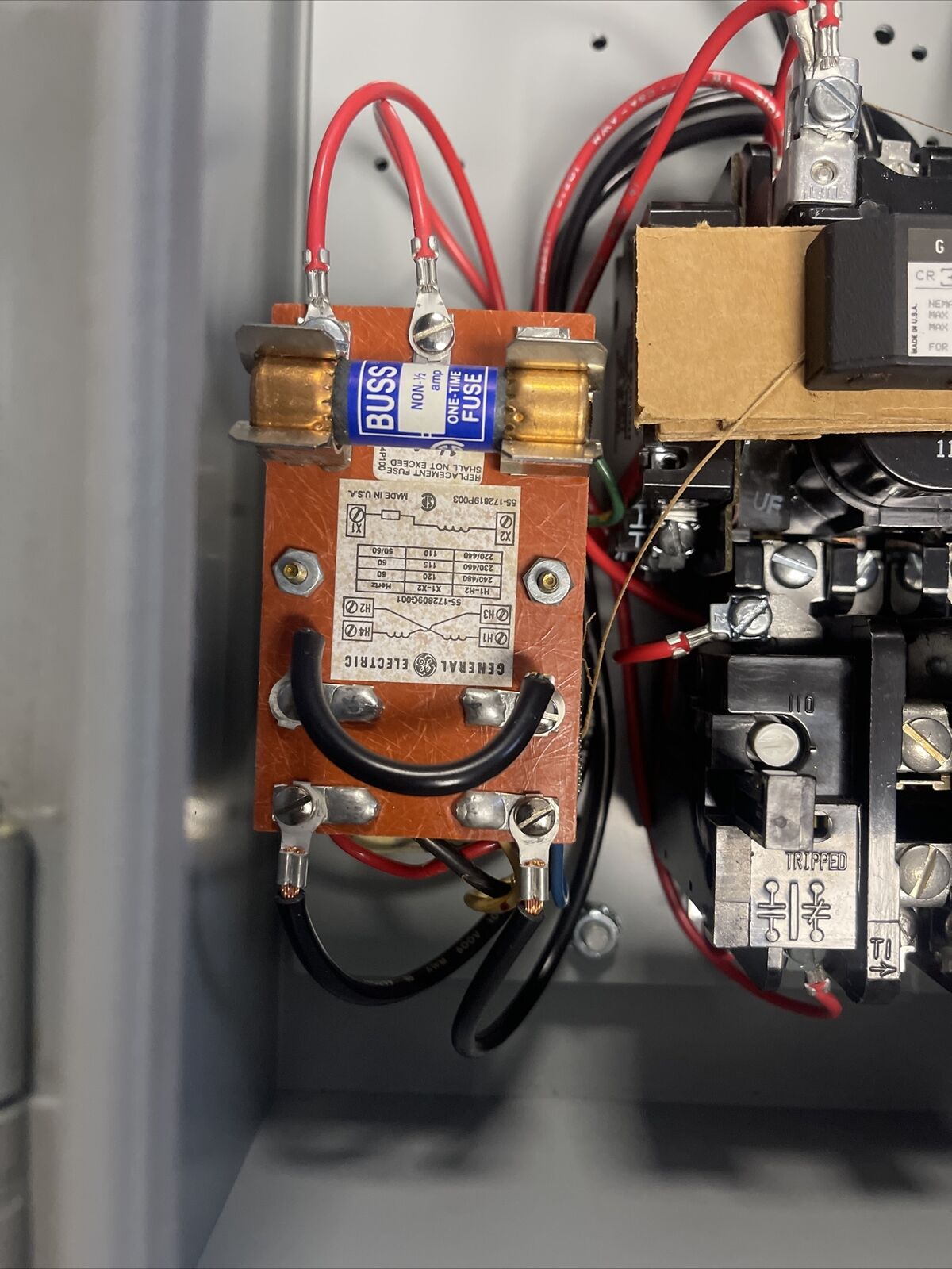 GE CR308C2042RADSJJ COMBINATION MAGNETIC STARTER SIZE 1 FUSIBLE 30A 600VAC 7.5HP