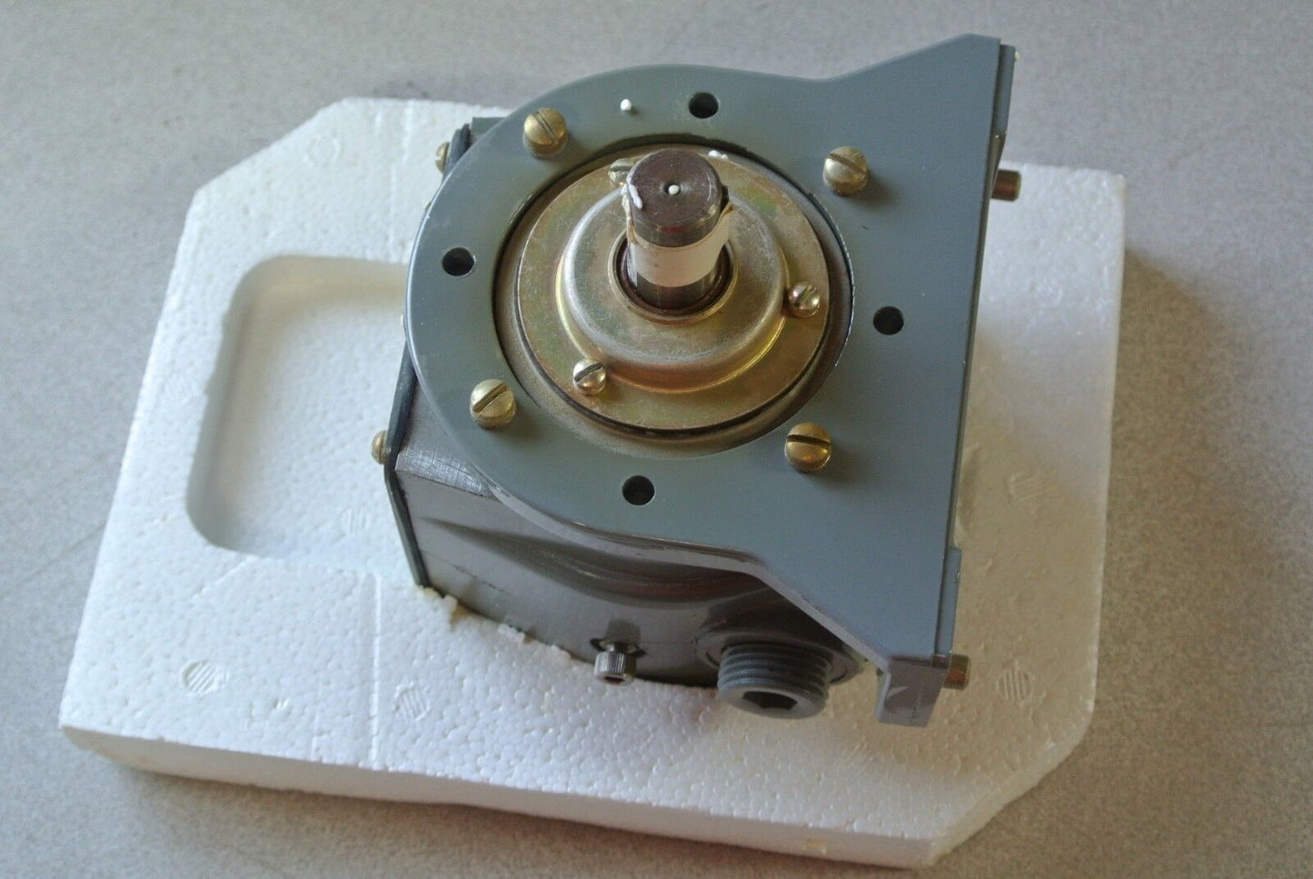 ALLEN-BRADLEY 808-G1 PLUGGING SWITCH - 15-60 RPM - N.O. CONTACTS - NEW SURPLUS