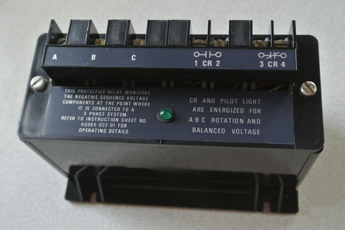 ALLEN-BRADLEY 813S-VON Ser. B LINE VOLTAGE MONITOR RELAY 440/380V - NEW SURPLUS