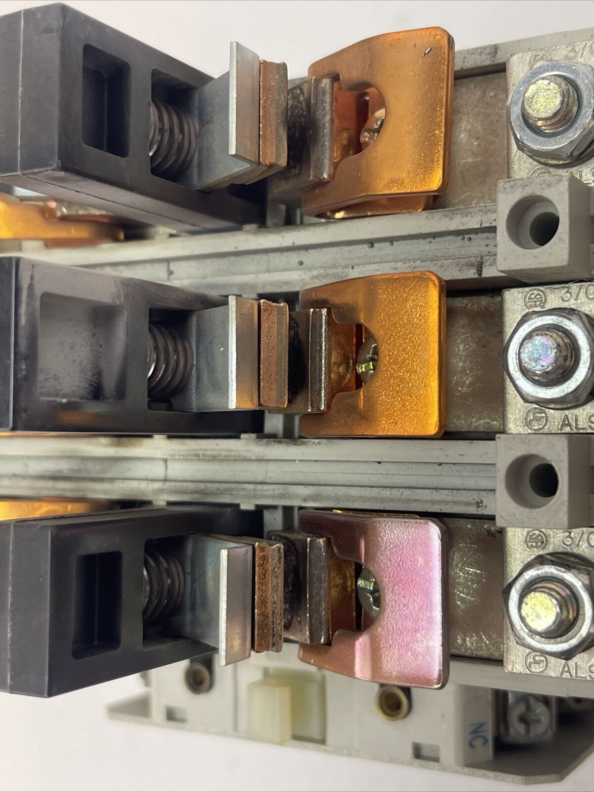 CUTLER HAMMER CN15KN3-59 SIZE 3 CONTACTOR 600VAC 90A 50HP SER A1 COIL 120V 60HZ