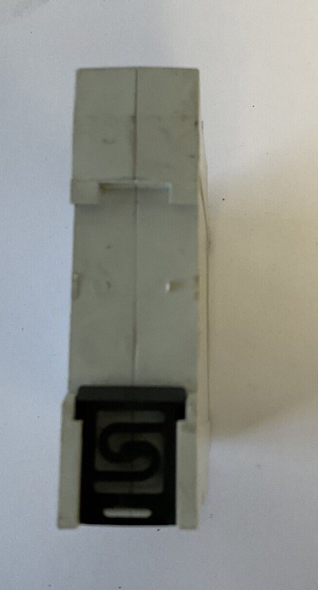 CARLO GAVAZZI DUA01CB23500V VOLTAGE AND CURRENT RELAY 115/230VAC 50/60HZ 4VA