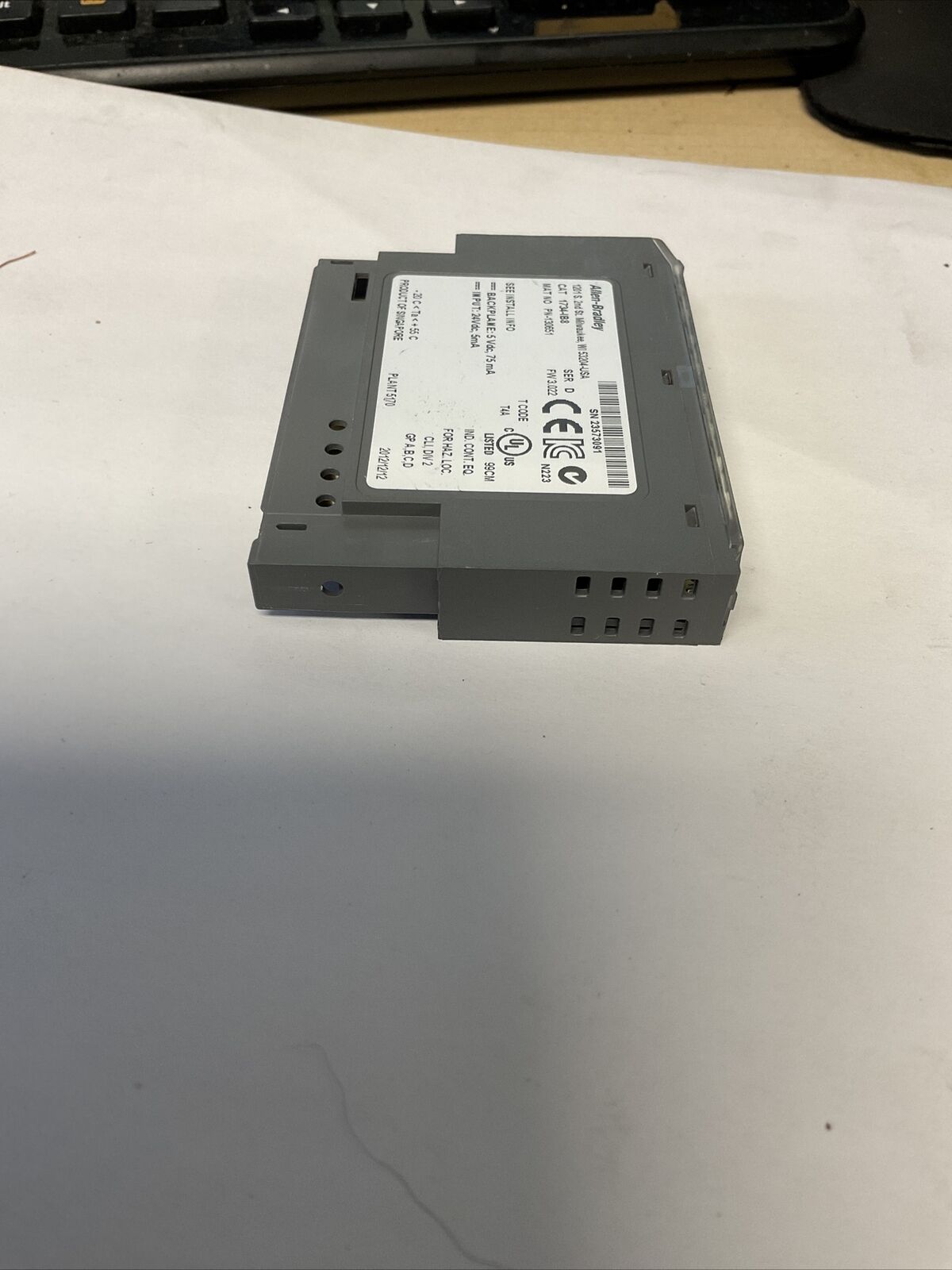 ALLEN BRADLEY 1734-IB8 INPUT MODULE 24VDC 5MA SER.D FW3.022