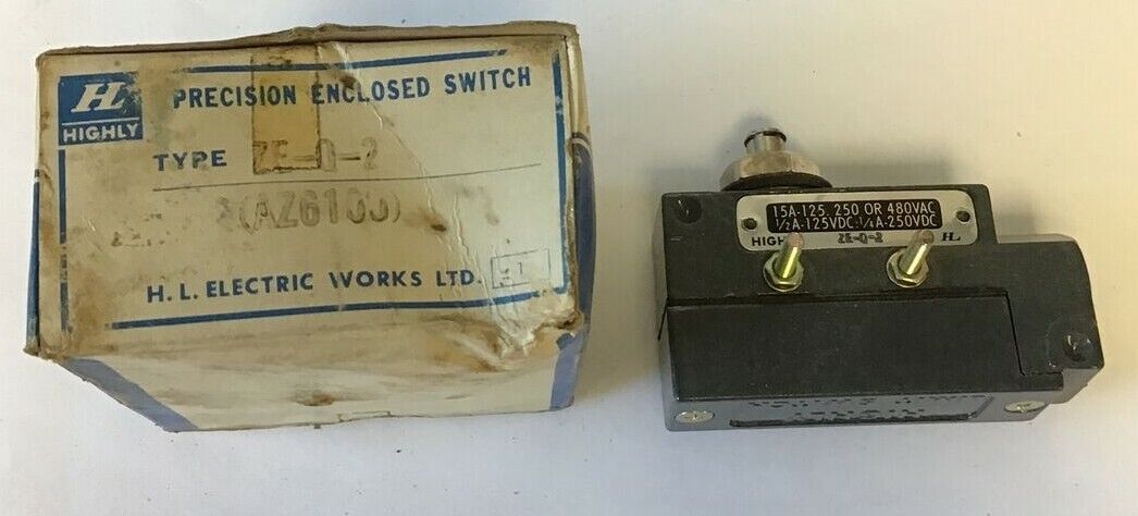 H.L. ELECTRIC ZE-Q-2 PRECISION ENCLOSED SWITCH 480VAC 250VDC 15A