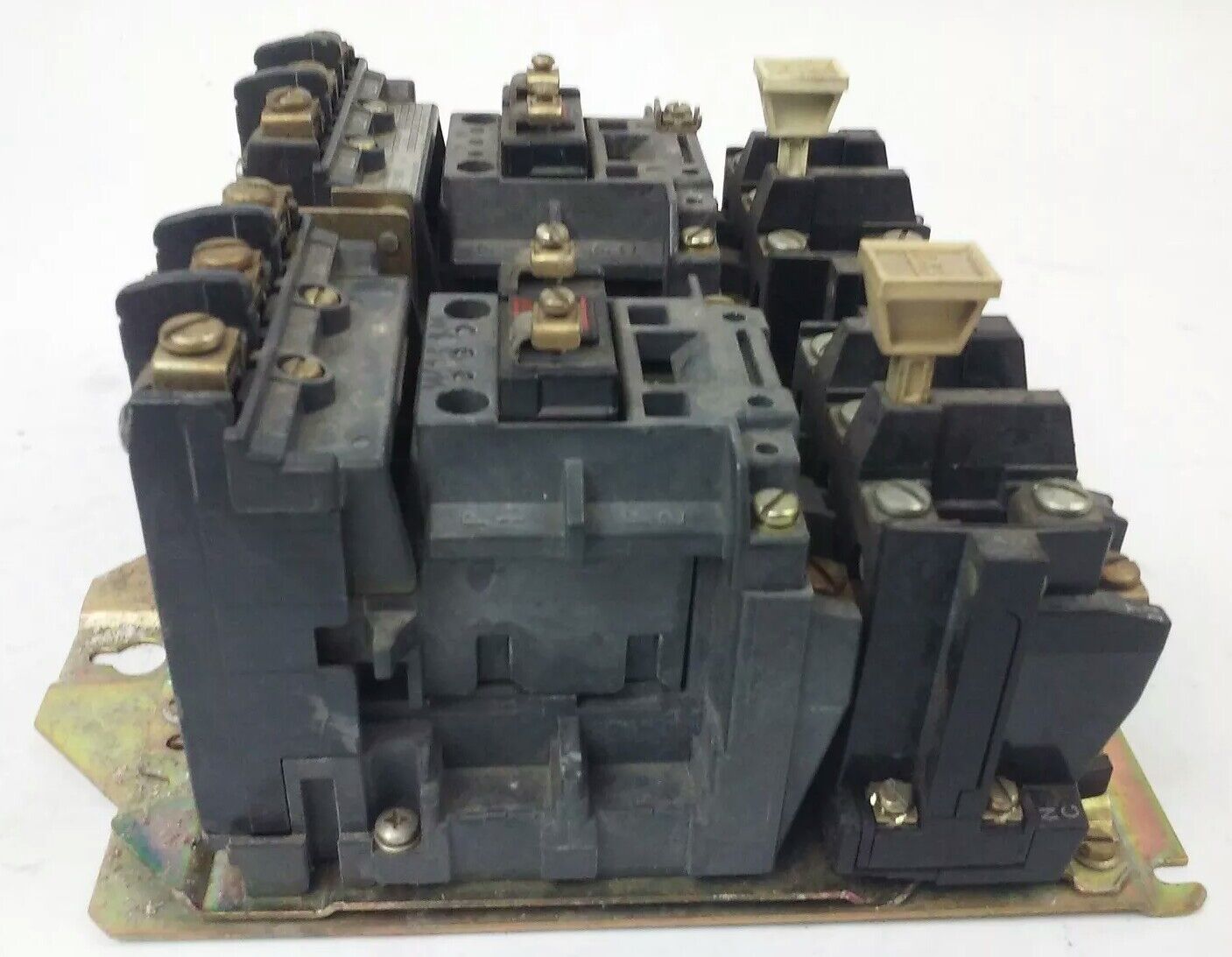 ALLEN BRADLEY, 520E-BOD , SER. A, STARTER, SIZE 1, 600V, 27A, 3PH, 120V COIL