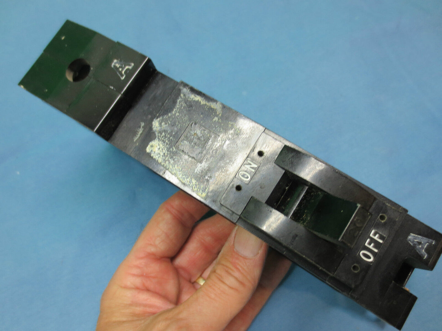 SQUARE D FY-12020-A CIRCUIT BREAKER 120V