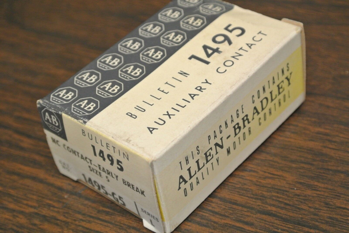 ALLEN-BRADLEY 1495-G5 AUXILIARY CONTACT / N.C. / EARLY BREAK / SIZE 5 / NEW SURP