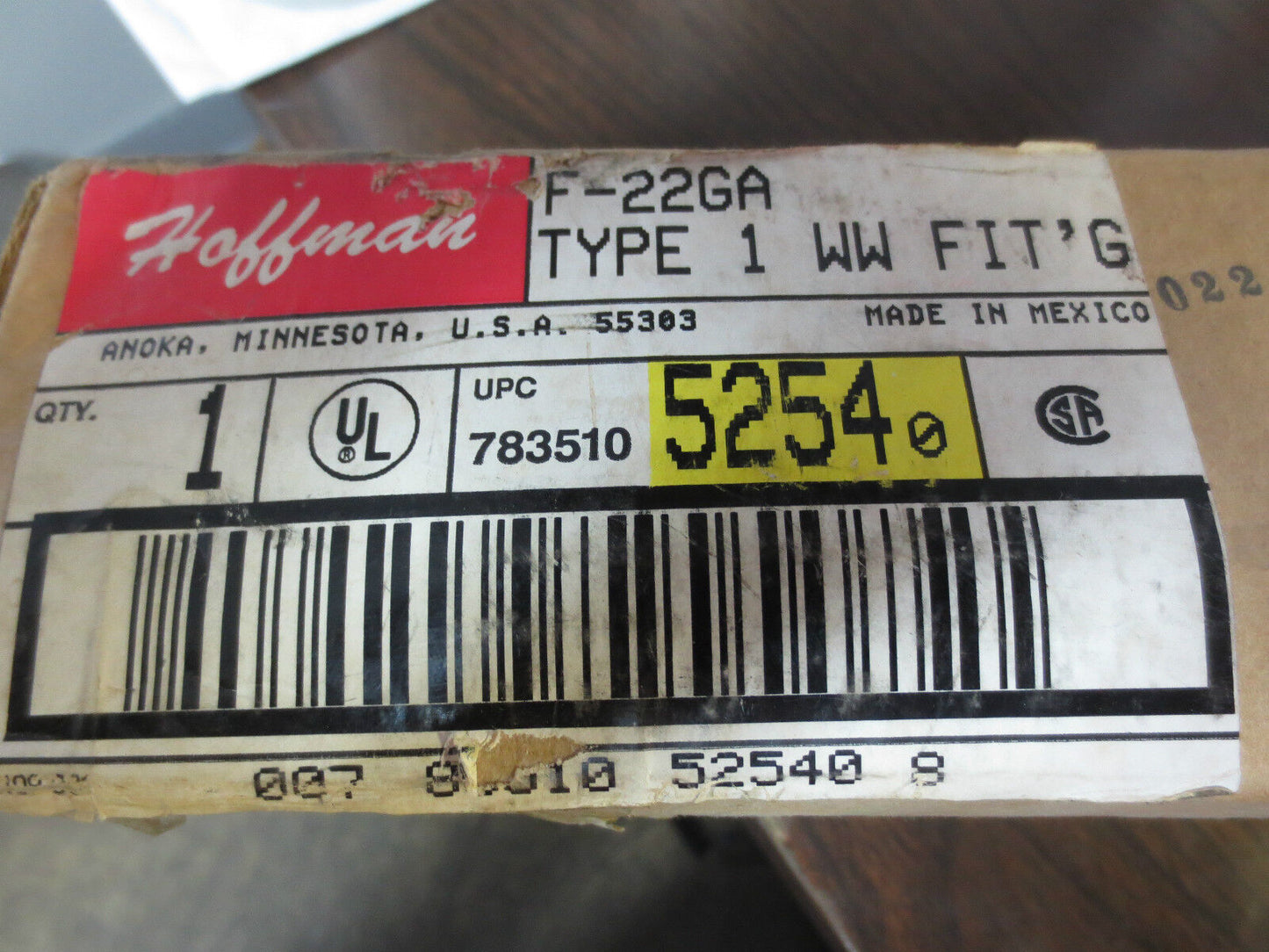HOFFMAN F-22GA TYPE 1 WIREWAY WITH FITTINGS - TELESCOPING - NEW in BOX 2.50x2.50