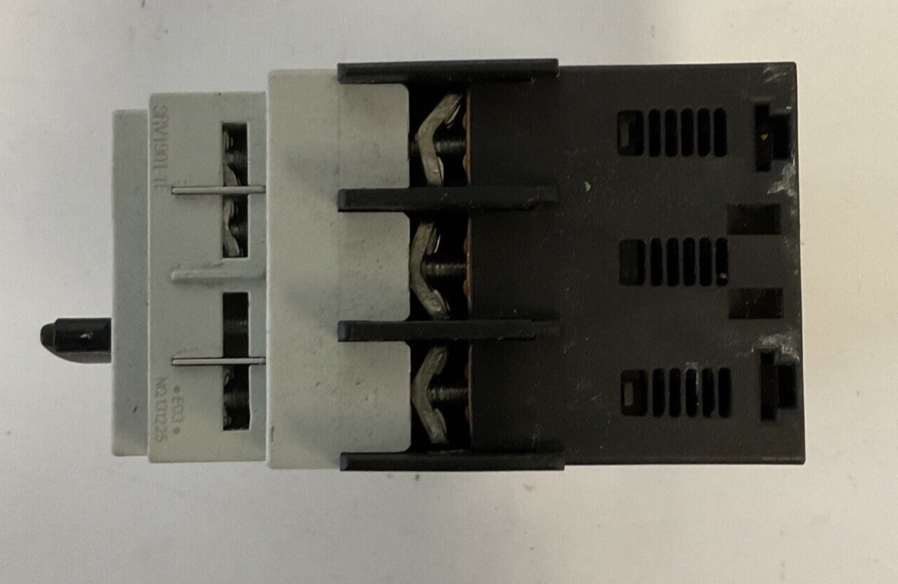 SIEMENS 3RV1021-0FA15 MOTOR STARTER 50/60HZ 600V 0.5-0.35A 6KV 6.5A ***LOTOF2***
