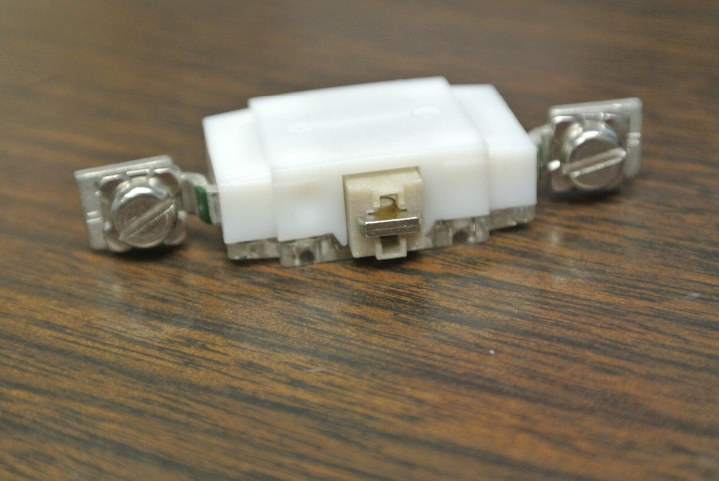 LOT of 9 / CUTLER-HAMMER D26MPF TYPE M RELAY, FRONT POLE / N.O. / NEW SURPLUS