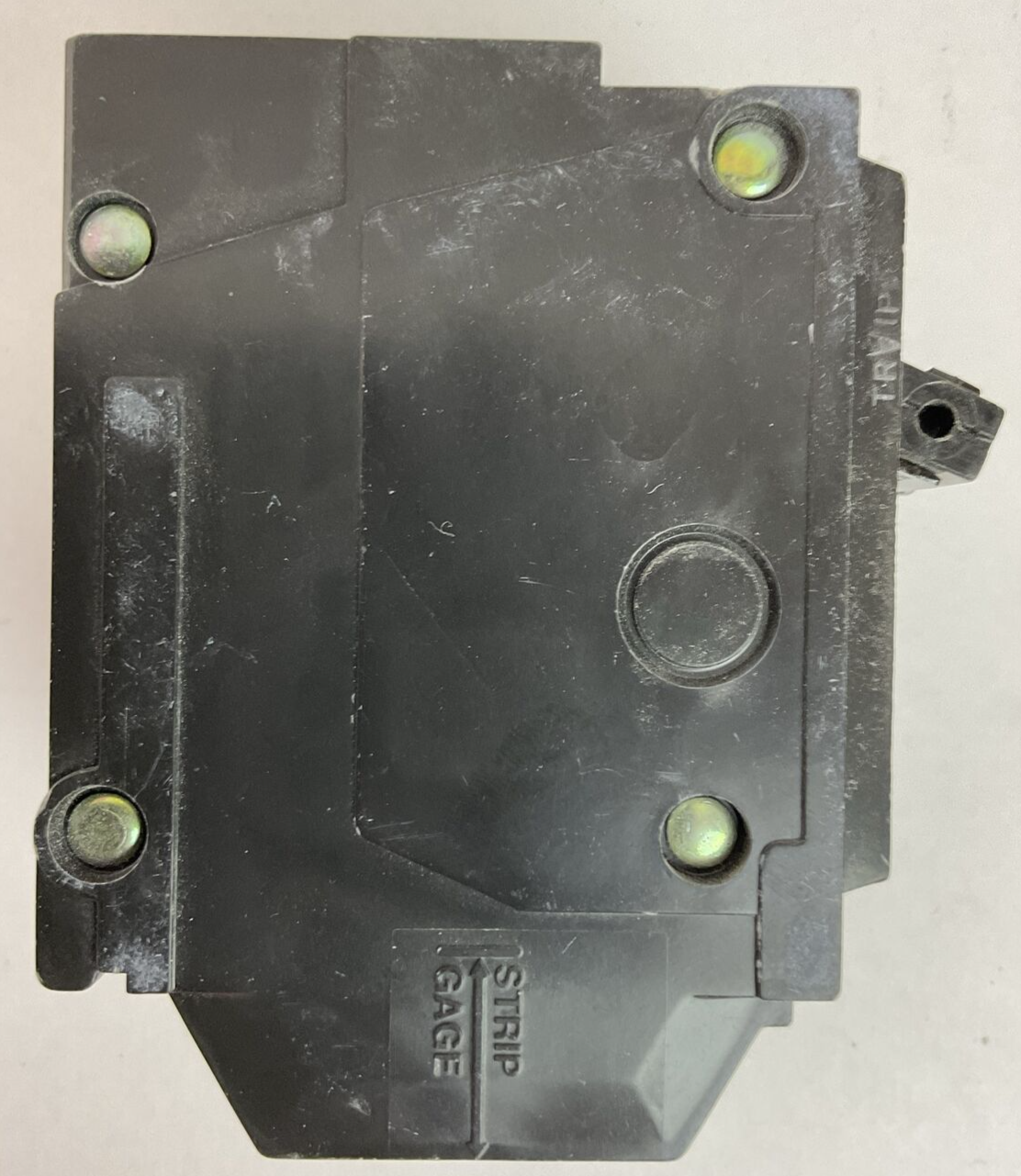 GE THQL22025 PLUG-IN CIRCUIT BREAKER 20AMP 2POLE 240VAC (BOX OF 5)