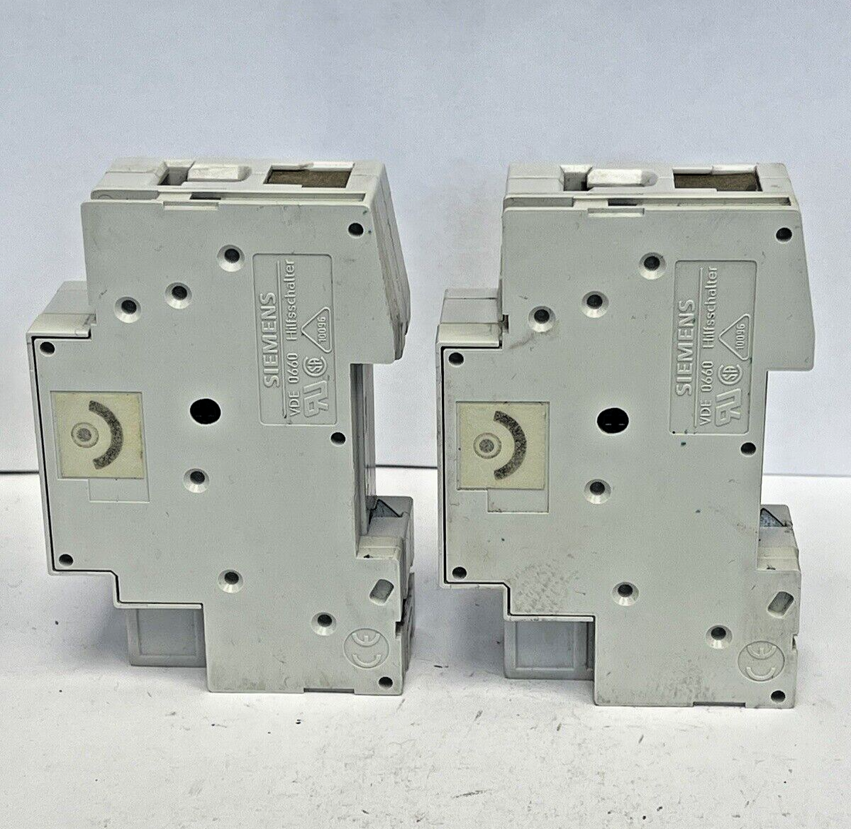 SIEMENS *LOT OF 2*- 5SX21 & 5SX9100 - CIRCUIT BREAKERS & AUXILIARY CONTACTS