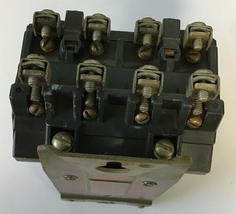 ALLEN BRADLEY 702-A0D93 OVERLOAD RELAY SER.K 575V 5HP W/70A86 120V/60HZ COIL