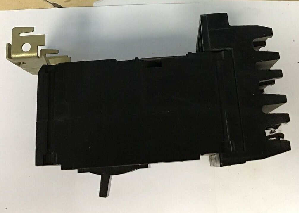 SQUARE D FA34015 CIRCUIT BREAKER 15A 600VAC 250VDC