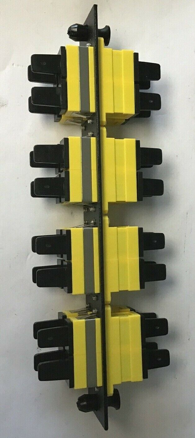 HUBBELL FEPSCDY8 16-PORT SC DUPLEX ADAPTER PANEL (YELLOW )