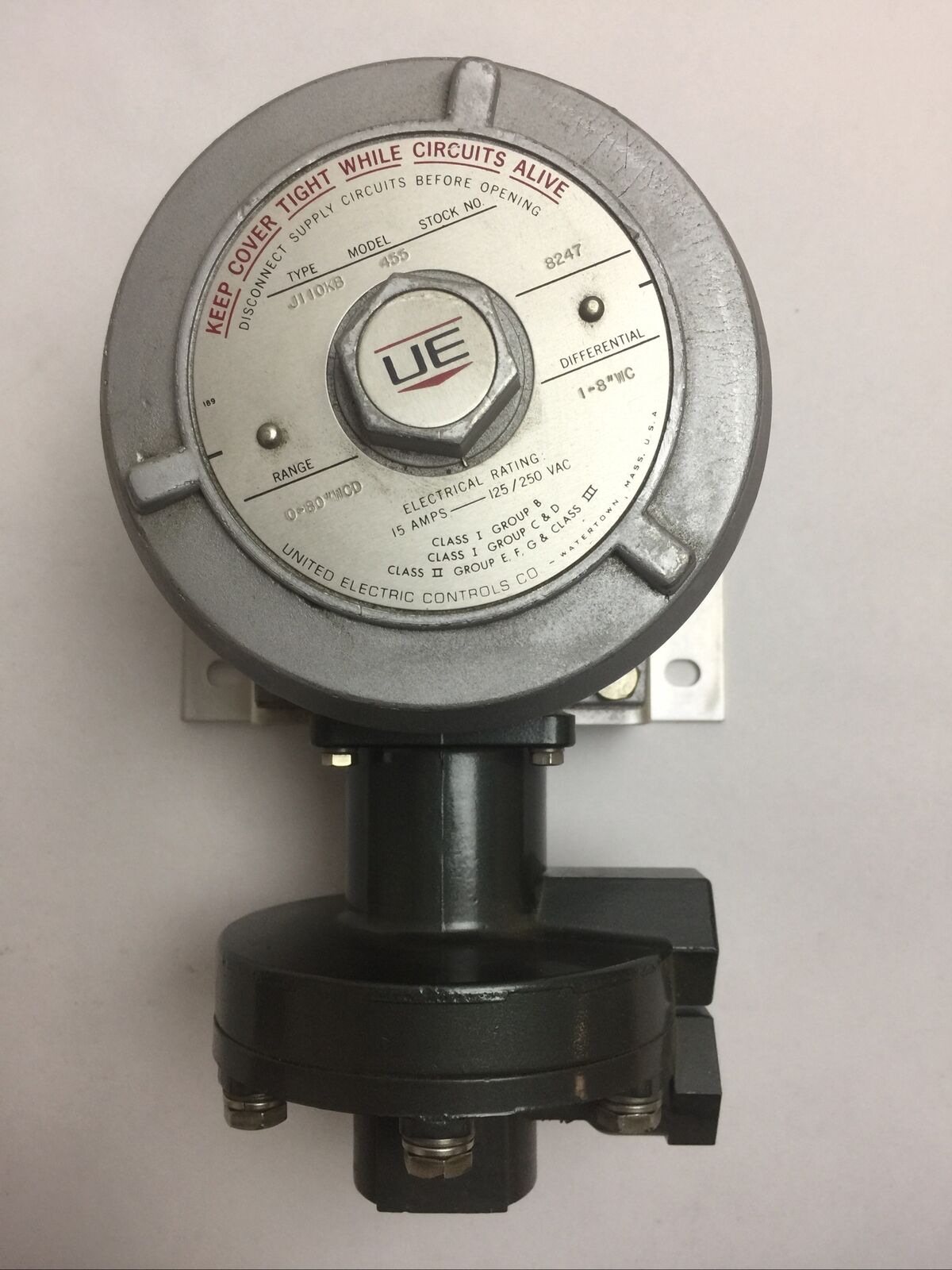 UNITED ELECTRIC J110KB 455 PRESSURE SWITCH 15AMP 125/250VAC