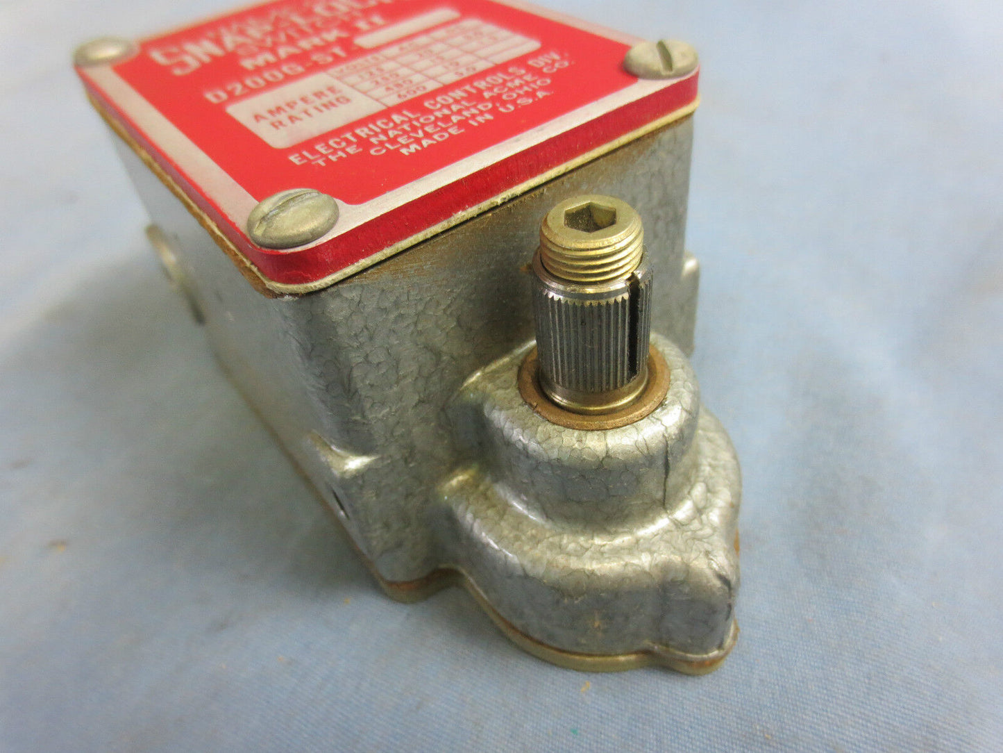 NAMCO D-200G-ST SNAP-LOCK MARK II LIMIT SWITCH - NEW SURPLUS in BOX