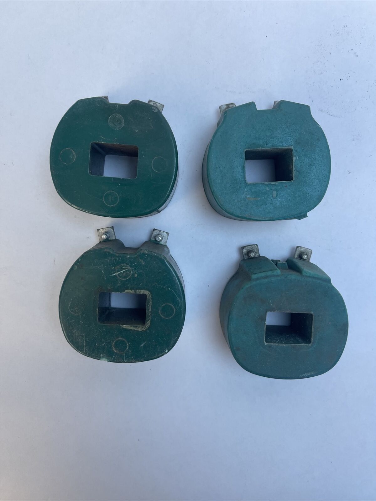 CUTLER HAMMER 1318-2 COIL 208/220V 60CY (LOT OF 4)