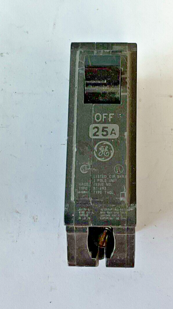 GE THQL1125 CIRCUIT BREAKER THQL TYPE RT-692 120/240VAC 1POLE 25AMP***LOTOF6***