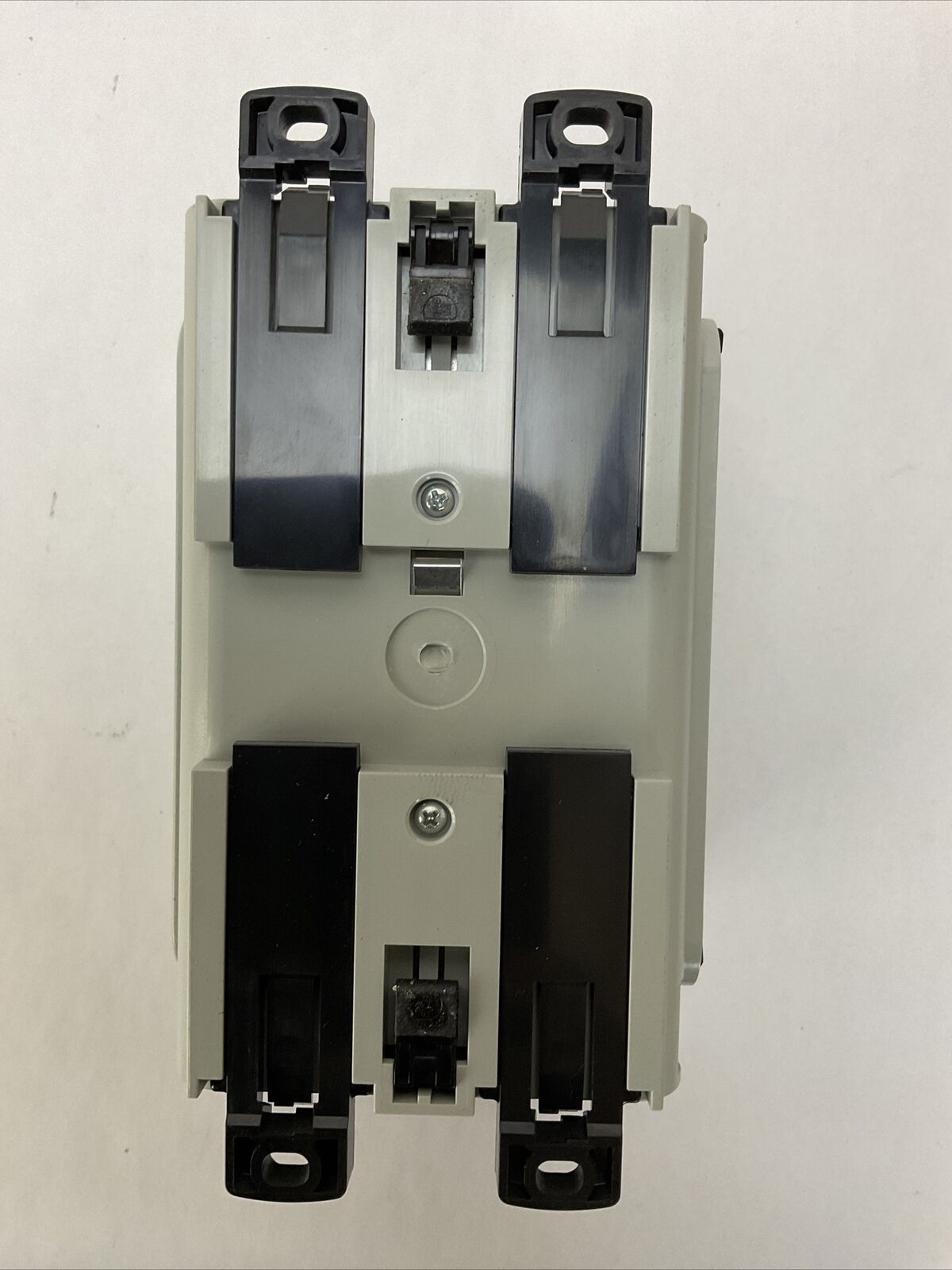 ALLEN BRADLEY 1783-MX08T SER A DIR/VER 10000013903 04 STRATIX 8000 ETHERNET