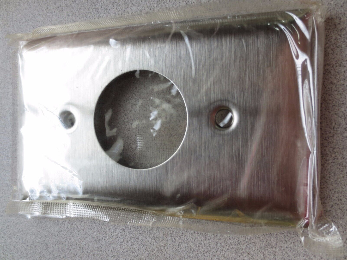 HUBBELL S7 WALL PLATE STAINLESS STEEL - ONE GANG - NEW SURPLUS - BOX of 10