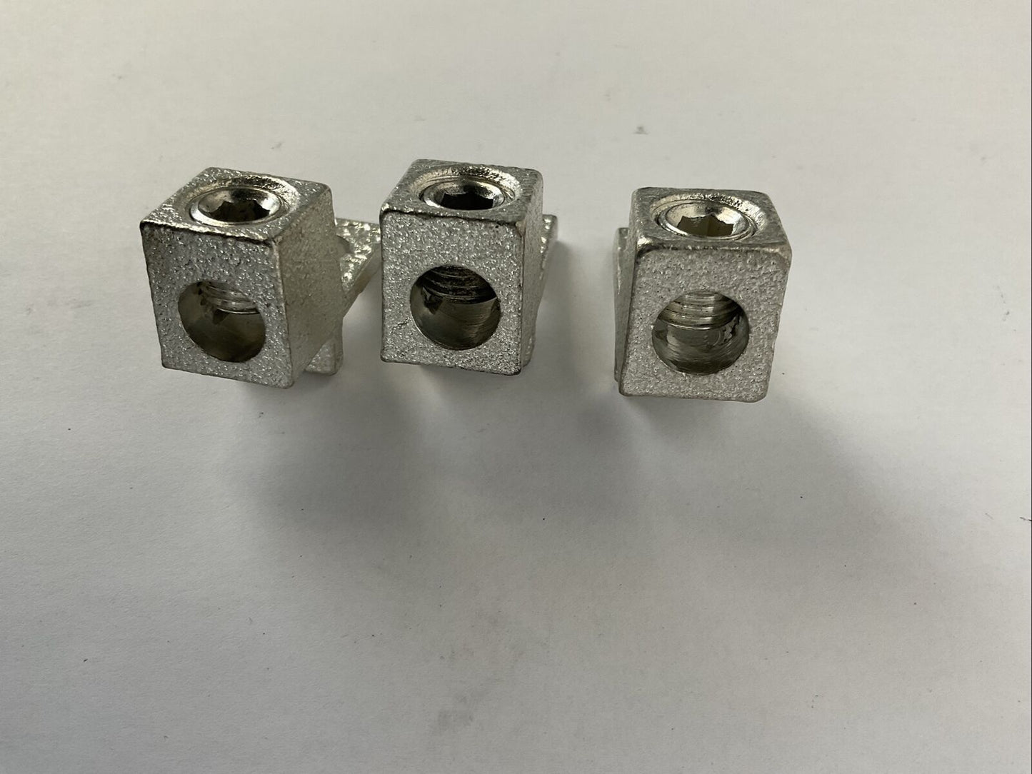 ALLEN BRADLEY 1494R-N2 SER A LUG CONNECTORS 100AMP