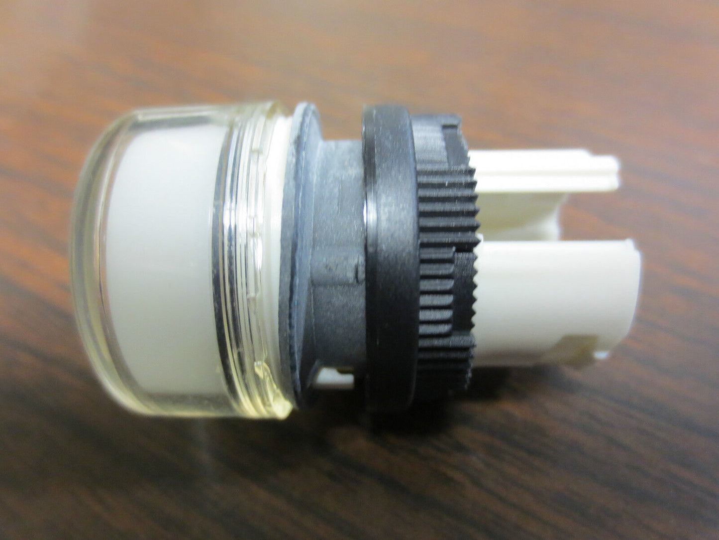 ALLEN-BRADLEY 800EP-P7 - PILOT LIGHT - CLEAR - NEW SURPLUS