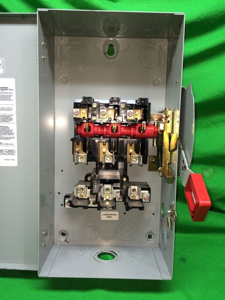 GENERAL ELECTRIC TH4322 60 AMP FUSIBLE SAFETY SWITCH TYPE 1