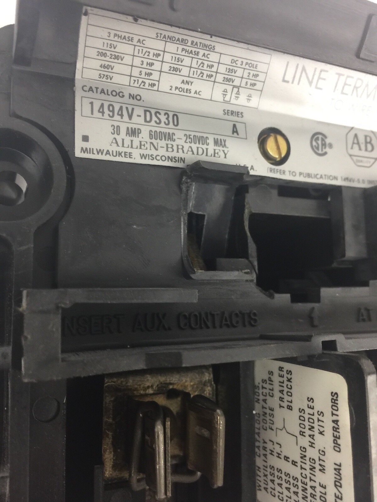 ALLEN BRADLEY 1494V-DH233 FUSIBLE DISCONNECT SWITCH KIT 30A 250V CHIPPED PLASTIC