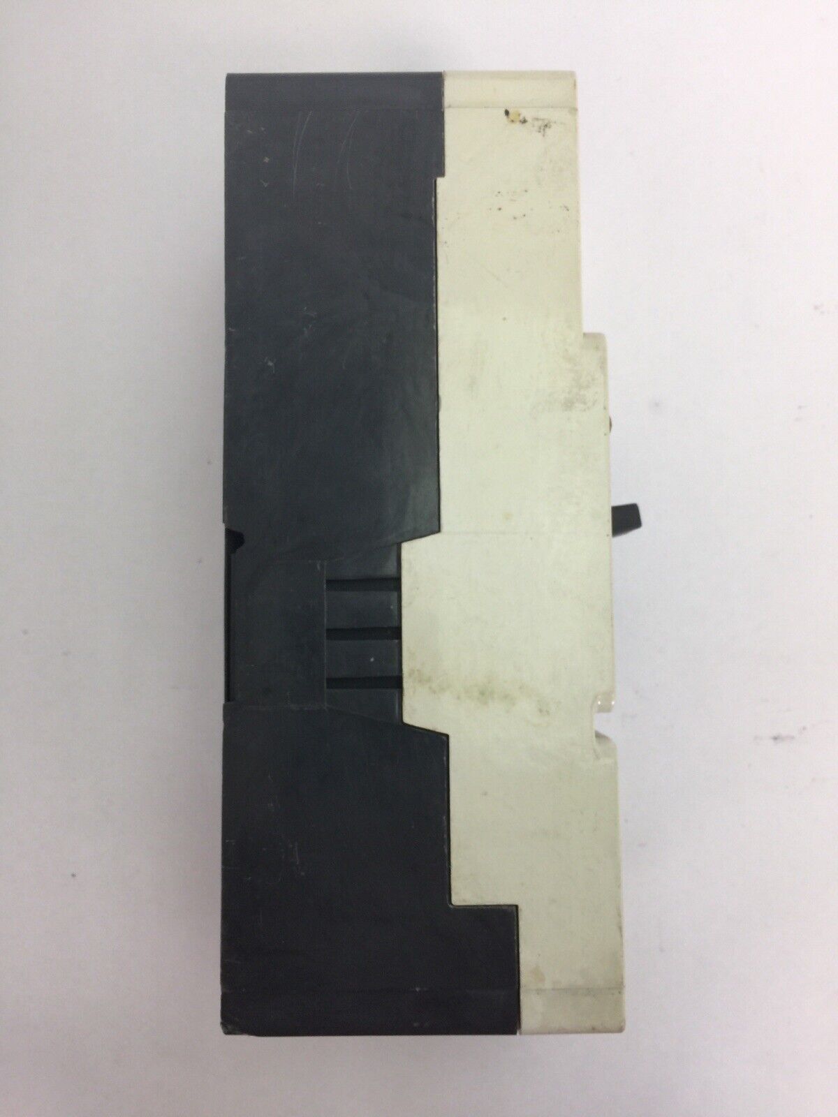 WESTINGHOUSE JDB2200 CIRCUIT BREAKER SER C 600VAC 250VDC 200A 2P JT2200T TRIP