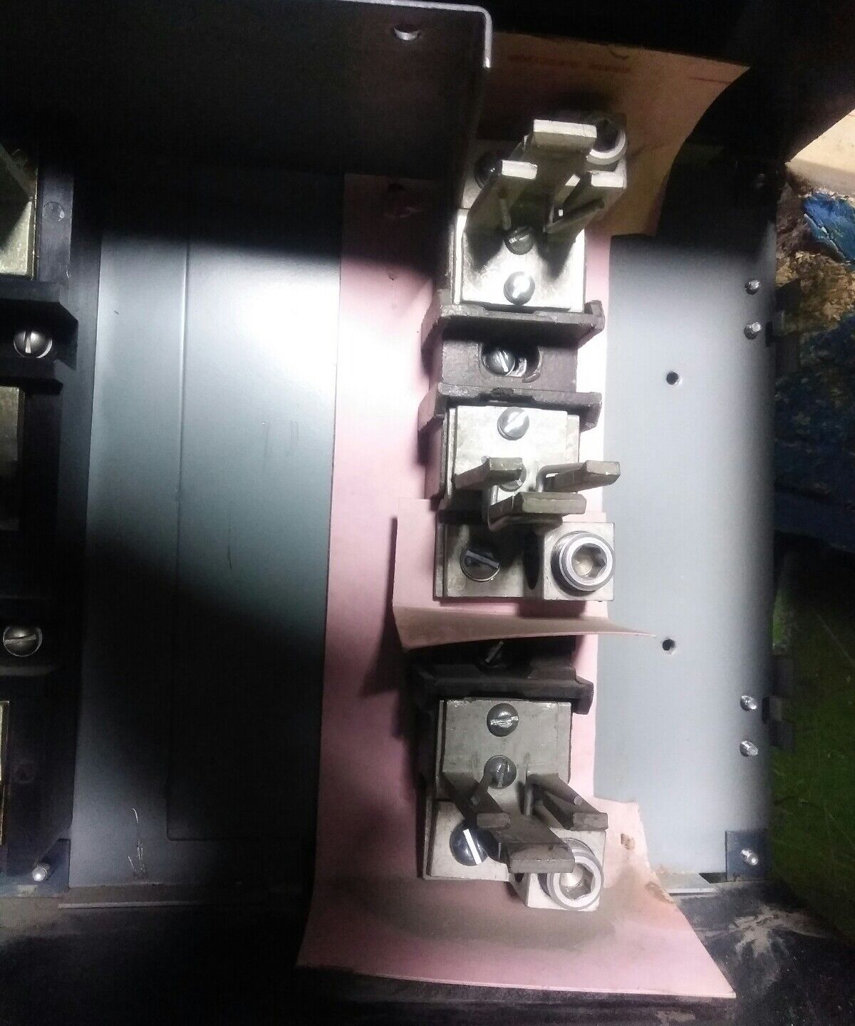 General Electric GE QMR324 Type QMR Fusible Interrupter SWITCH - 200A 3P 240VAC