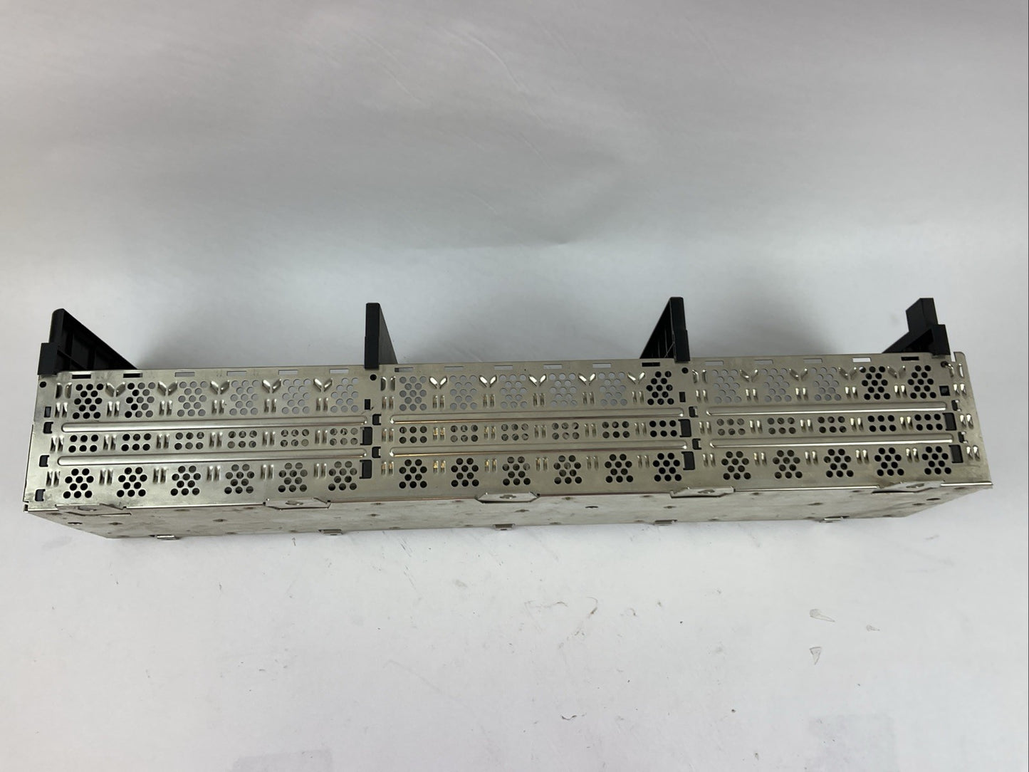 ALLEN BRADLEY 1756-A17 SER B CAT REV J01 17 SLOT CHASSIS
