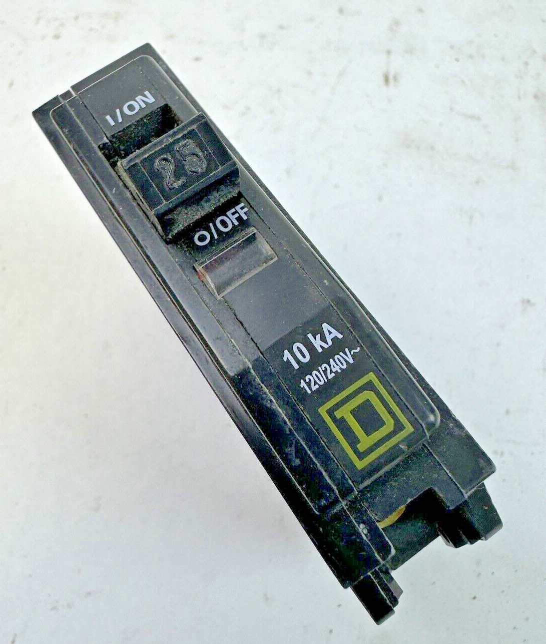 SQUARE D **LOT OF 10** QO125 - CIRCUIT BREAKERS - 1 POLE/ 25 A/ 240 VAC